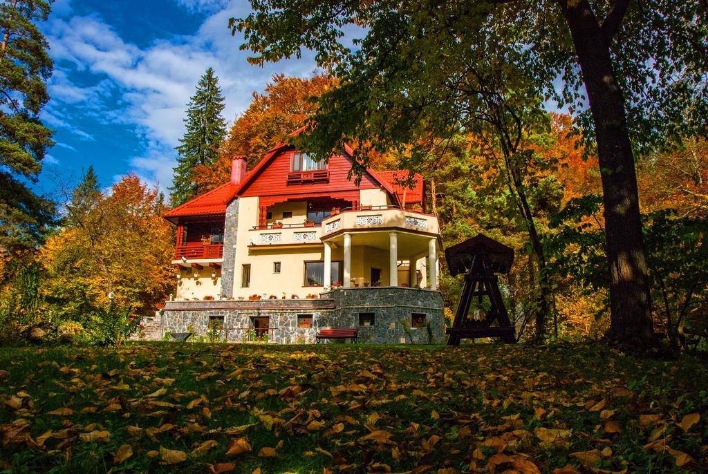 Pensiunea Boema Sinaia Ngoại thất bức ảnh
